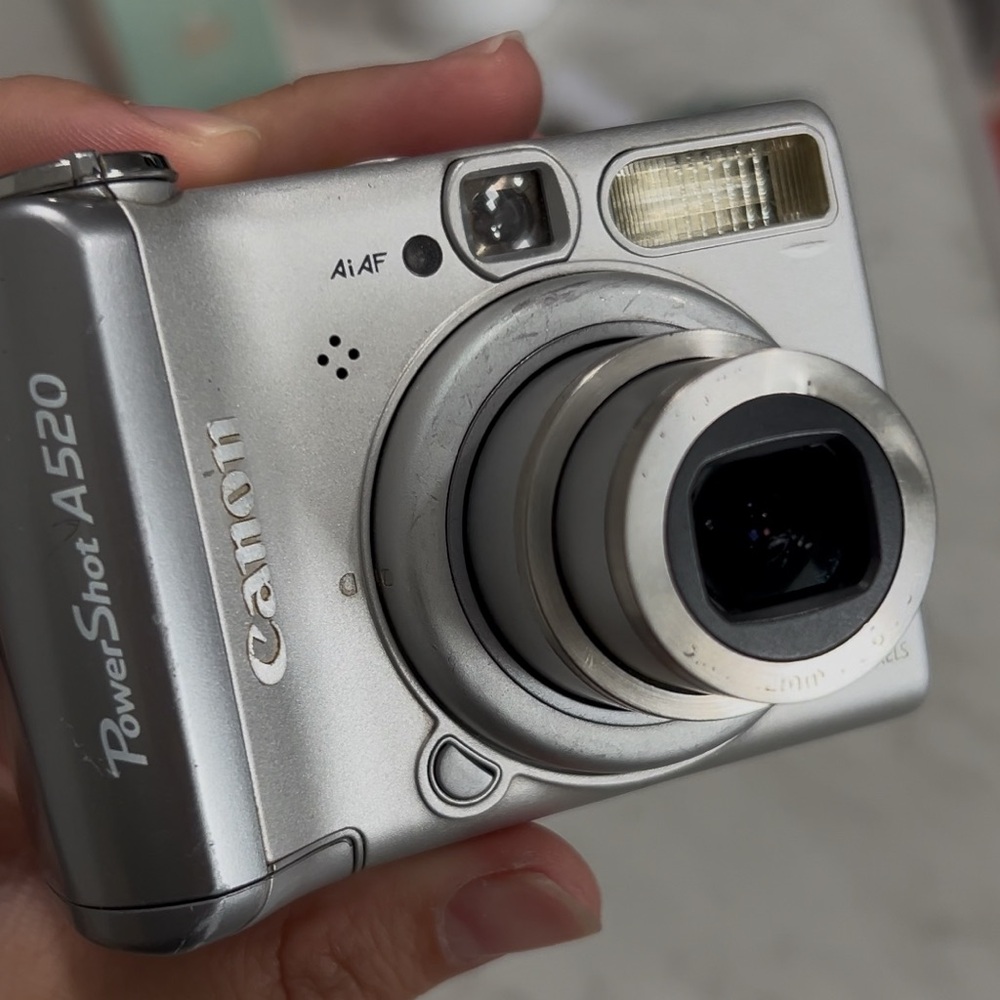 PowerShot A520